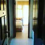 Alojamento de Acomodação e Pequeno-almoço Oba 09 Restourant/Motel/Beach