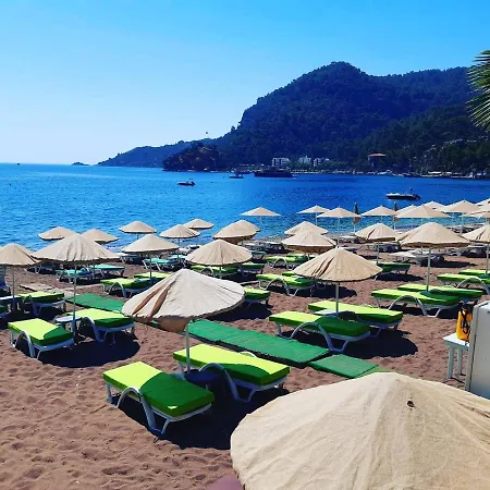 Alojamento de Acomodação e Pequeno-almoço Oba 09 Restourant/Motel/Beach Marmaris